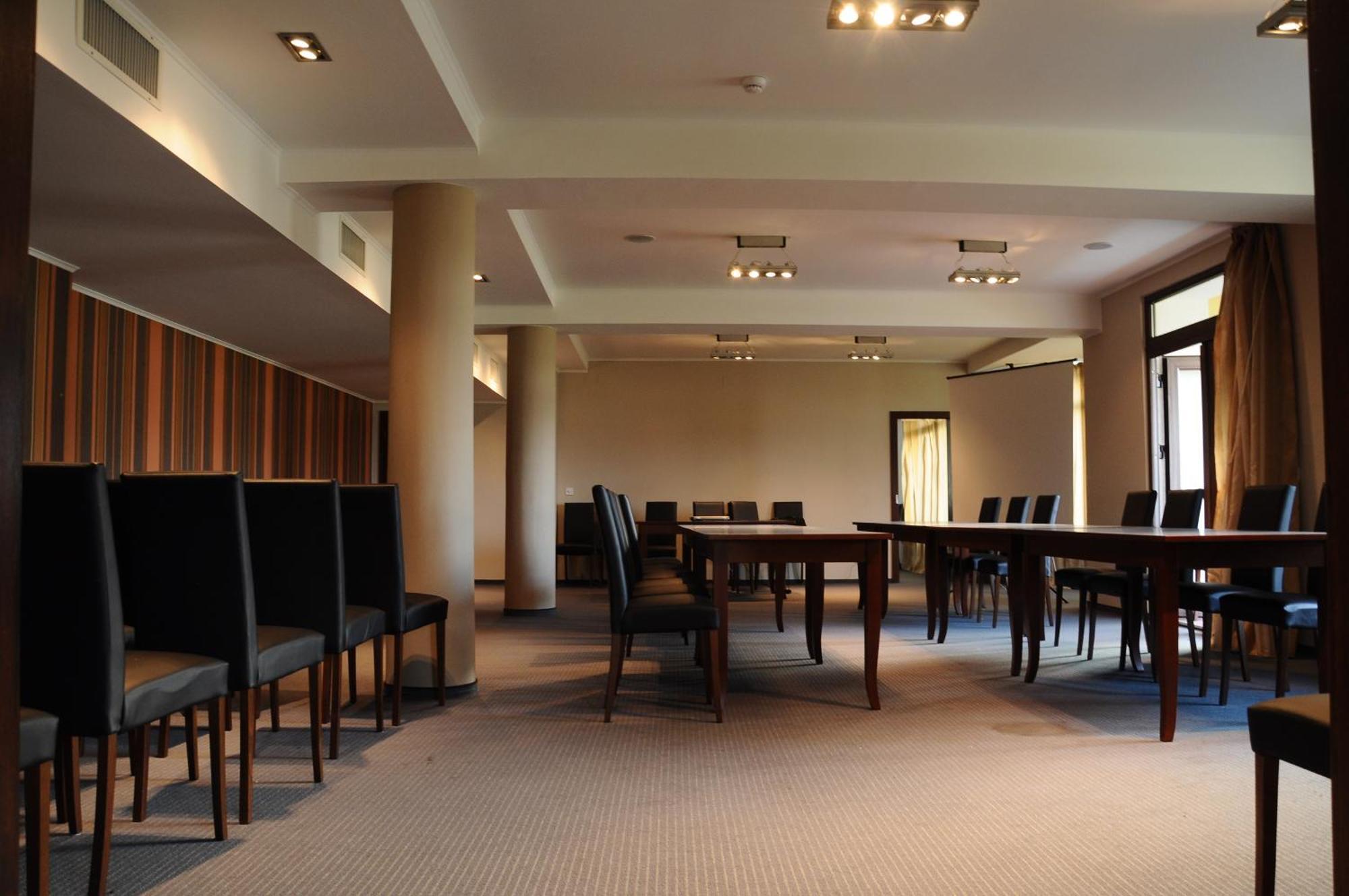 Anthimos Hotel Baile Felix Bagian luar foto